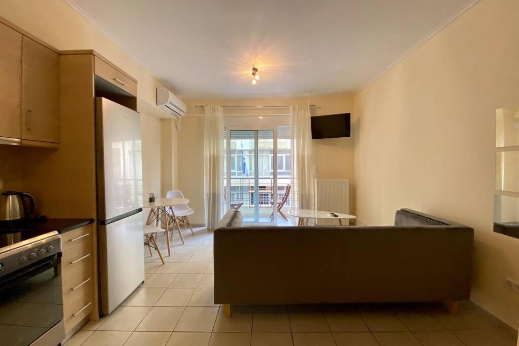 Apartment Nikitas' By The Tube Athens